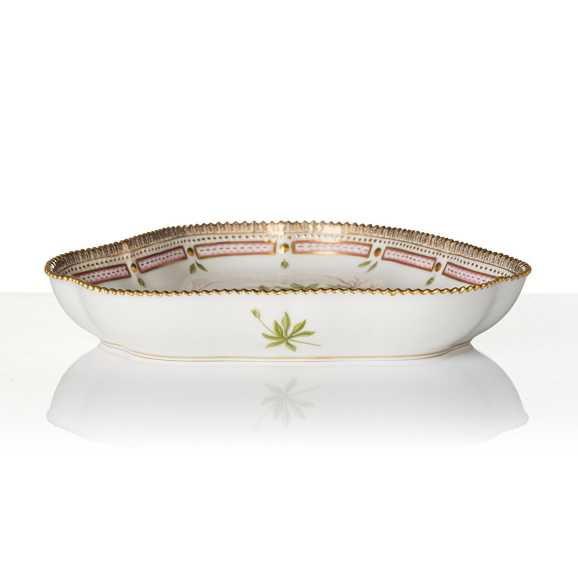 A set of two Royal Copenhagen 'Flora Danica' serving dishes, Denmark, 20th century.