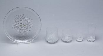 SERVIS, glas, 44 delar, "Ultima Thule" formgiven av Tapio Wirkkala för Iittala, Finland. 1900-talets mitt.