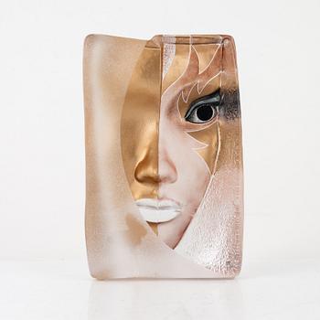 Mats Jonasson, a "Tintomara" glass sculpture, Målerås, Sweden.