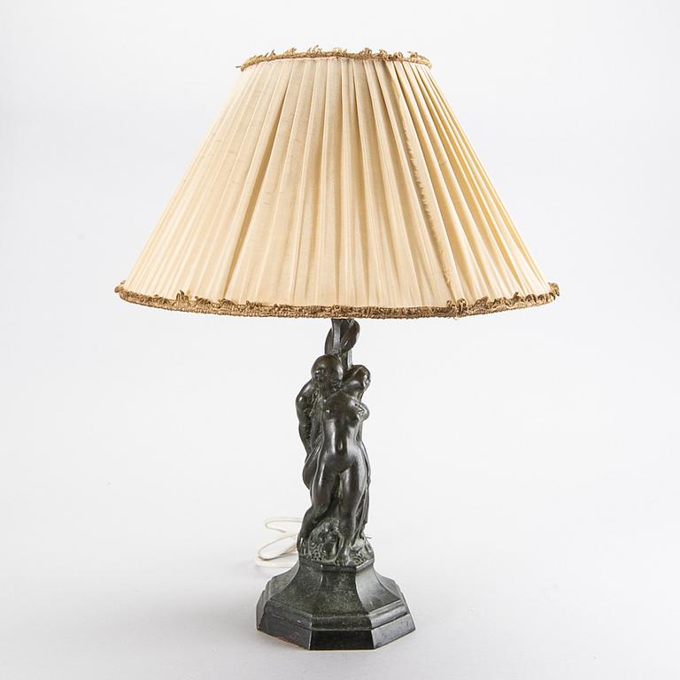 AXEL GUTE, bordslampa, 1920-tal, brons.