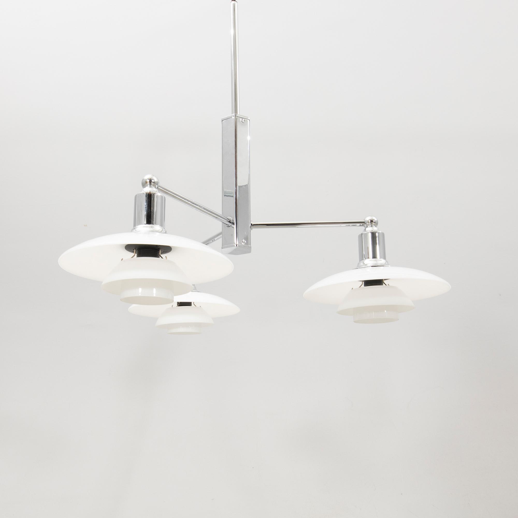 Poul Henningsen, taklampa "PH 2/1" för  Louis Poulsen Danmark.