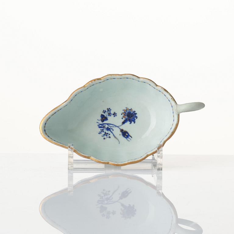 A 'Chinese Export' service, Qing dynasty, Jiaqing (1796-1820). (10 pieces).