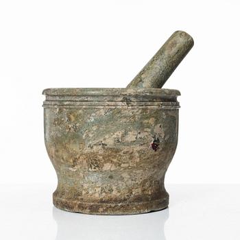 Mortel med stöt, kolmårdsmarmor, 1800-tal.