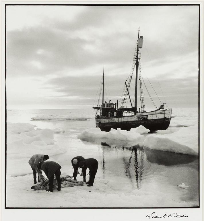 Lennart Nilsson,  "Isbjörnsjakt vid Hvitøya (Vitön), Svalbard, Norge 1947".