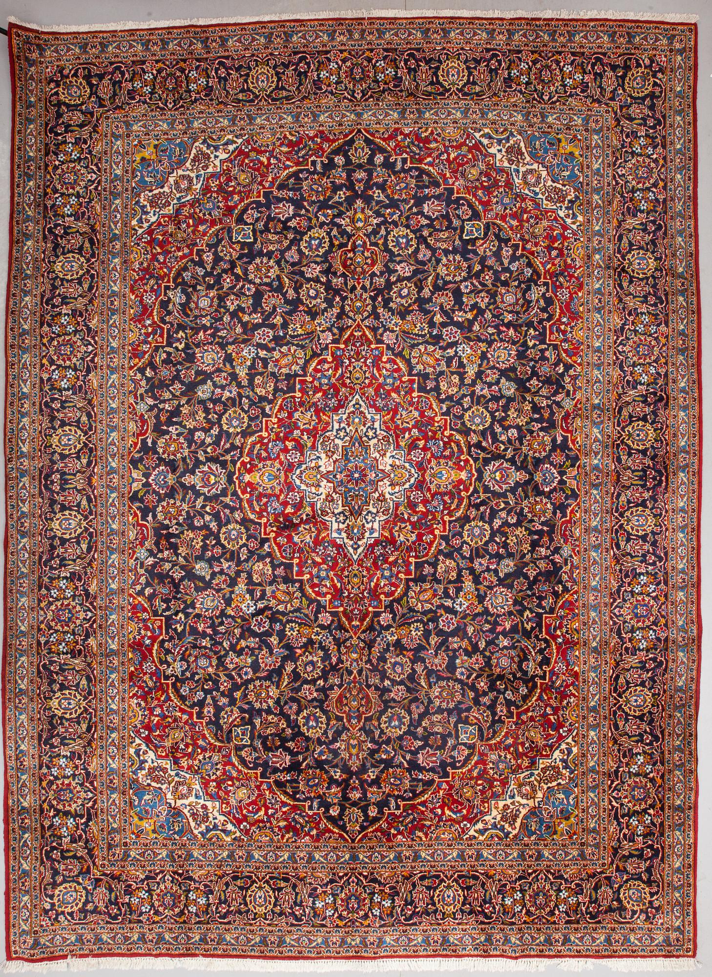 MATTA, old, Keshan, ca 411 x 300 cm.