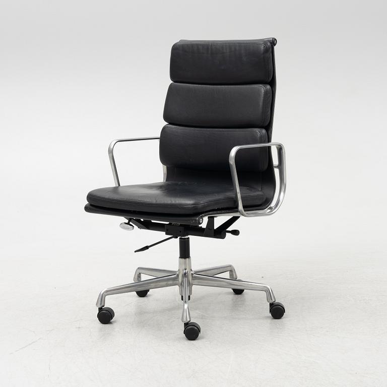 Charles & Ray Eames, a model EA 219, swivel office armchair.
