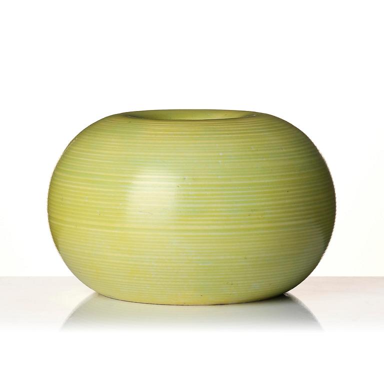 Wilhelm Kåge, a "Sunny" glazed ceramic vase, Gustavsberg, Sweden, 1930s.