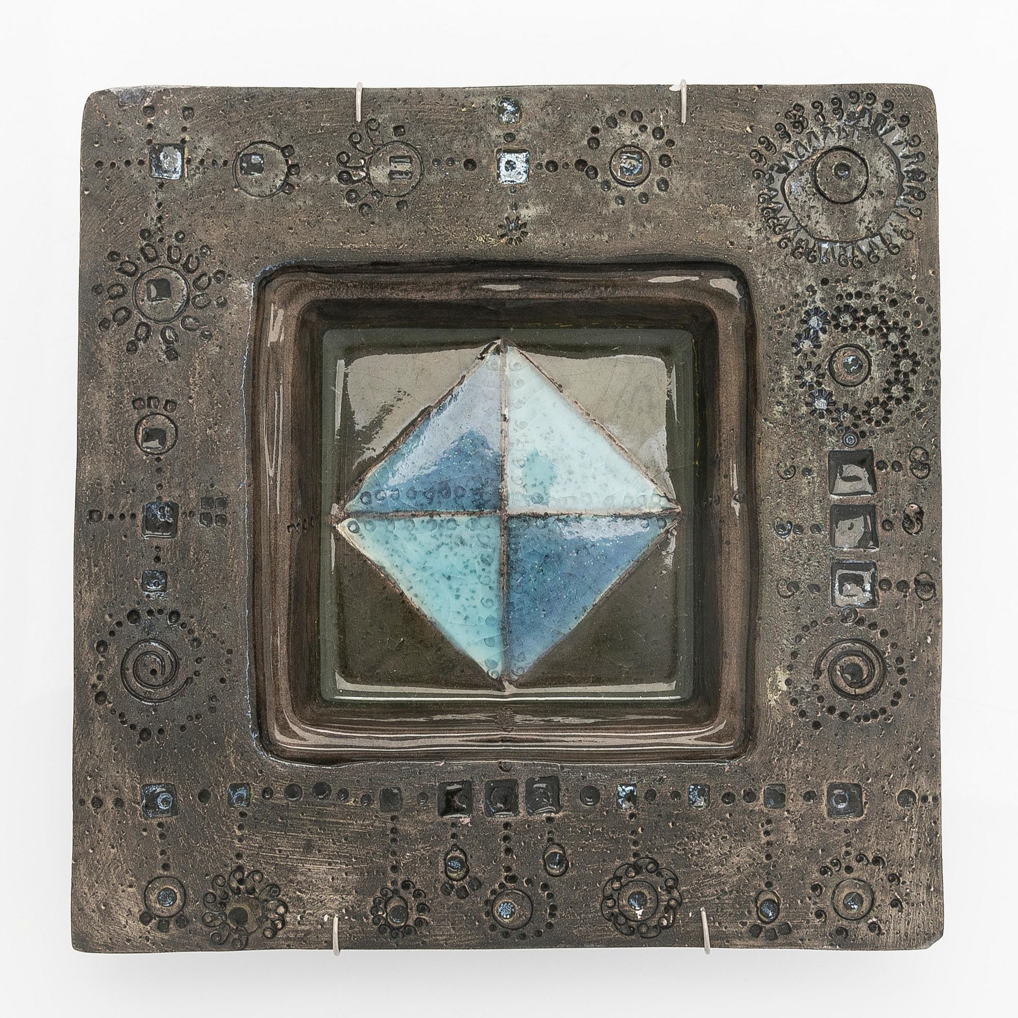 Rut Bryk, väggrelief, stengods, signerad BRYK.