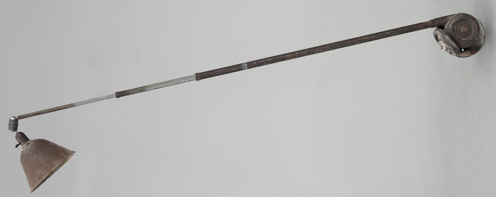 INDUSTRILAMPA, vägg/tak, "Triplex", Johan Petter Johansson, Enköping, 1920/30-tal.