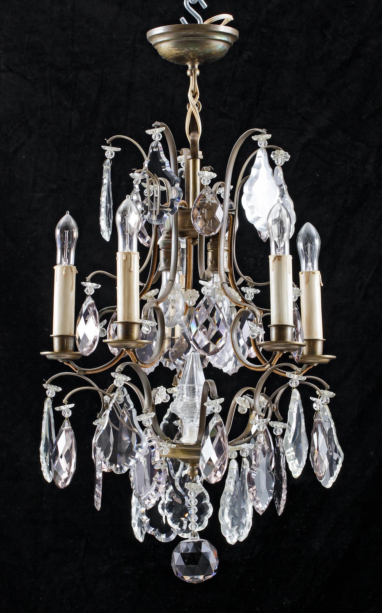 LJUSKRONA, rokokostil, 1900-talets första hälft. H 56.