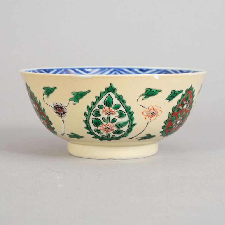 Skål, porslin. Qingdynastin, Kangxi (1662-1722).