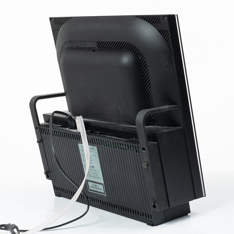 Bang & Olufsen, stereo system, “BeoSound 3200”, and a pair of speakers, “Beolab 4000”, early 2000s.