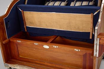 Trädgårdssoffa, "The Garden Haven Captain Seat Lounger", Mygind Design Scandinavia.