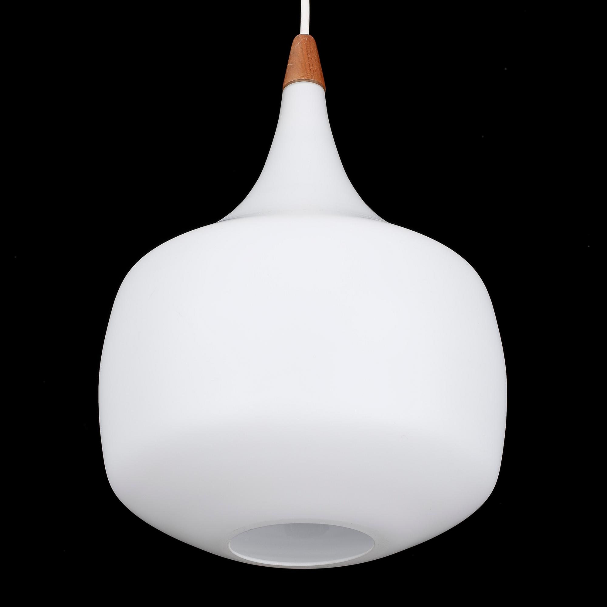 TAKLAMPA, Luxus, Uno och Östen Kristiansson, Vittsjö, 1900-talets andra hälft.