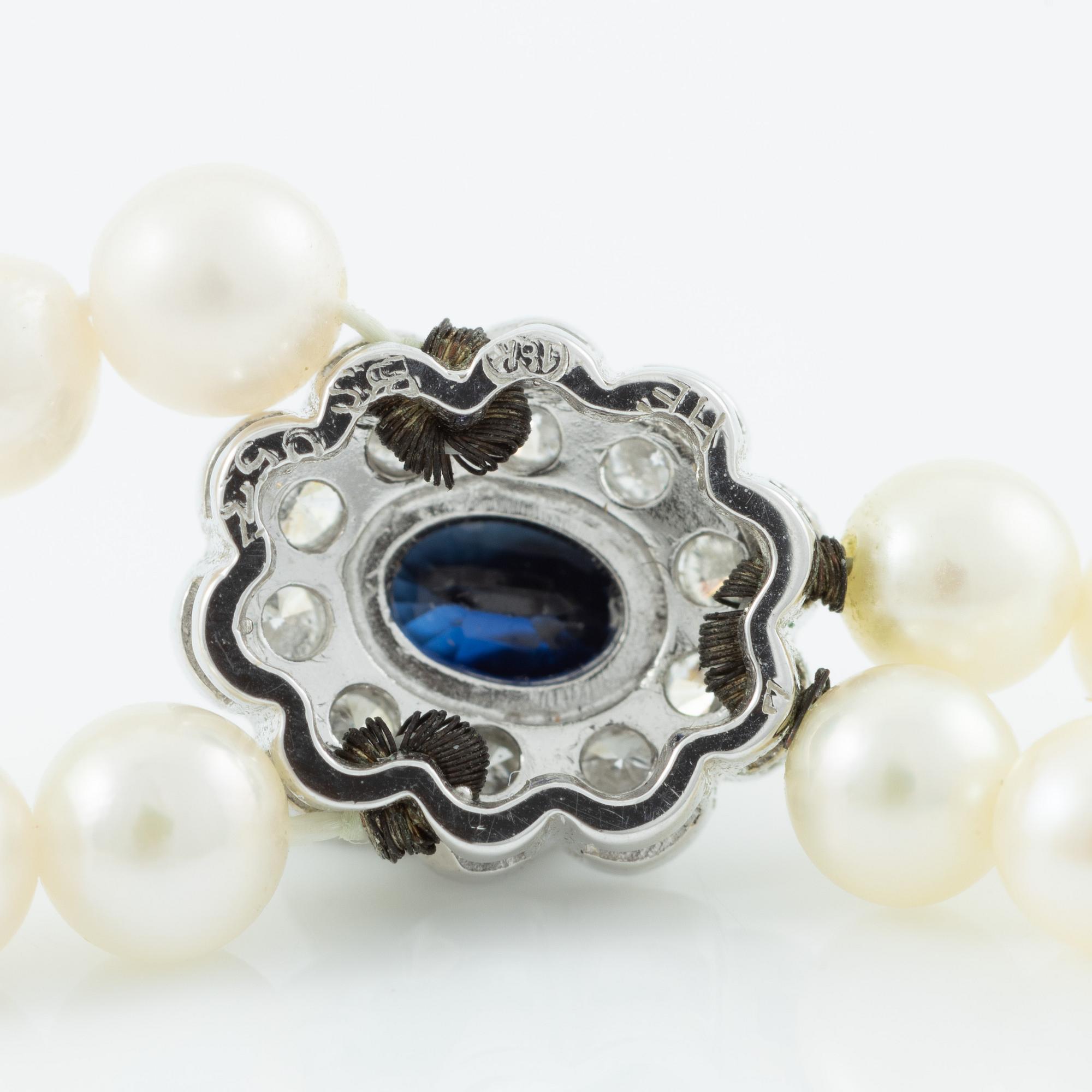 Necklace, 18K white gold with cultured pearls, sapphires, and brilliant-cut diamonds.