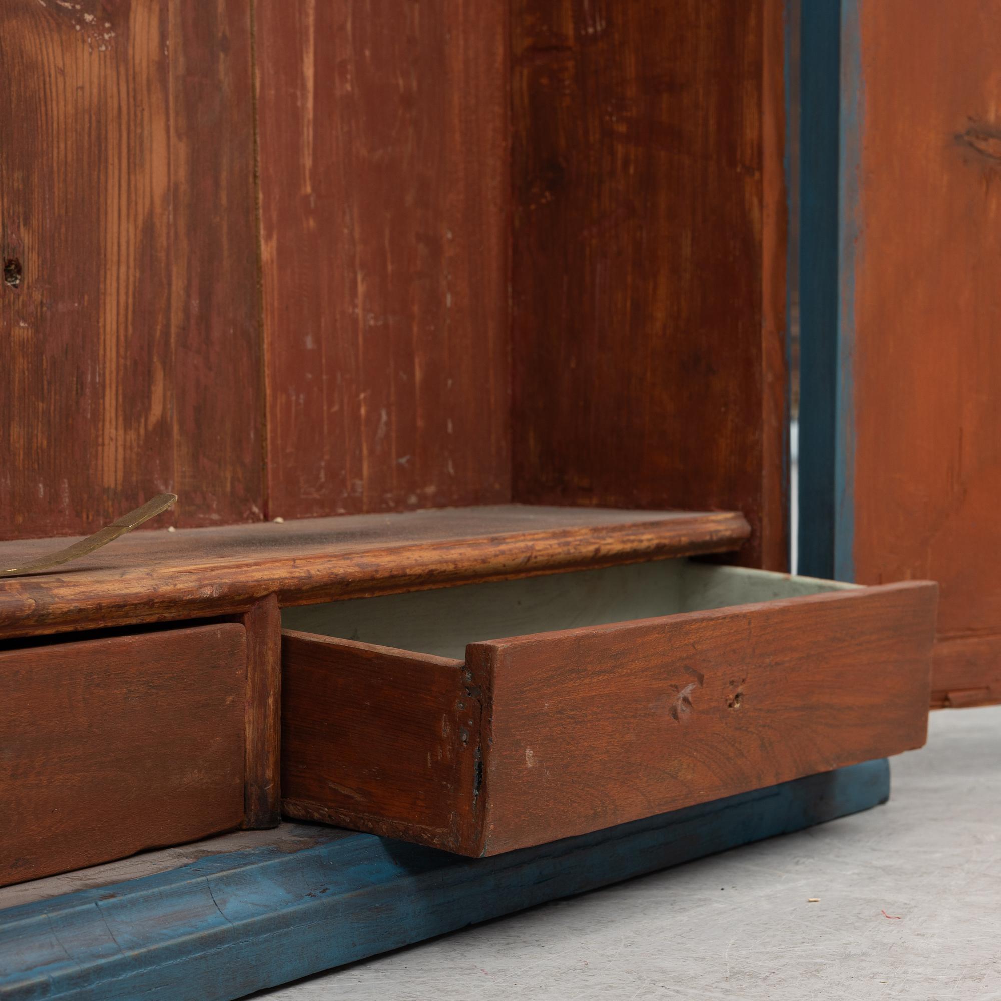 A wall cabinet, 18th century.