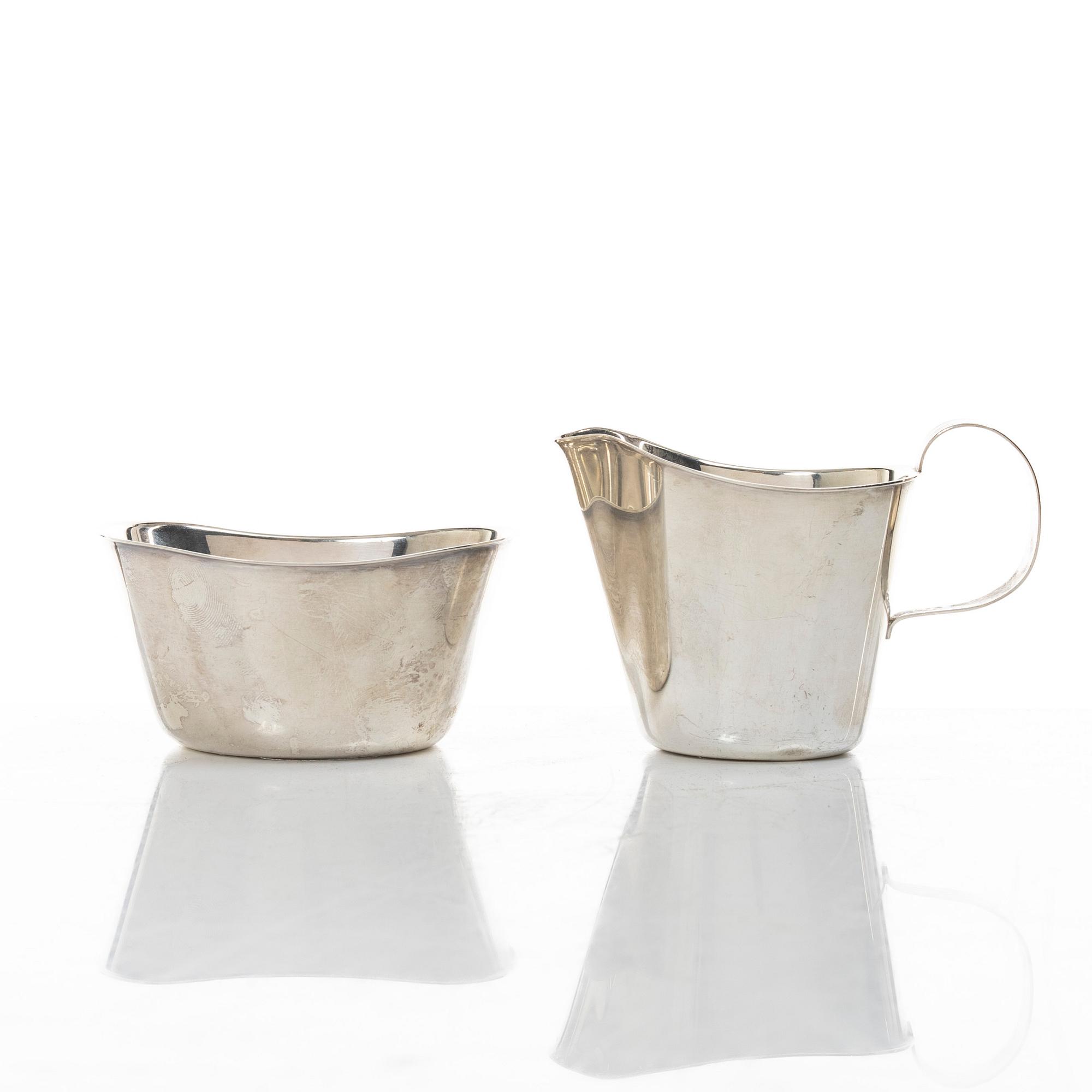 Gustaf Janson, sockerskål och gräddkanna, sterlingsilver, CG Hallberg, Stockholm, 1958.