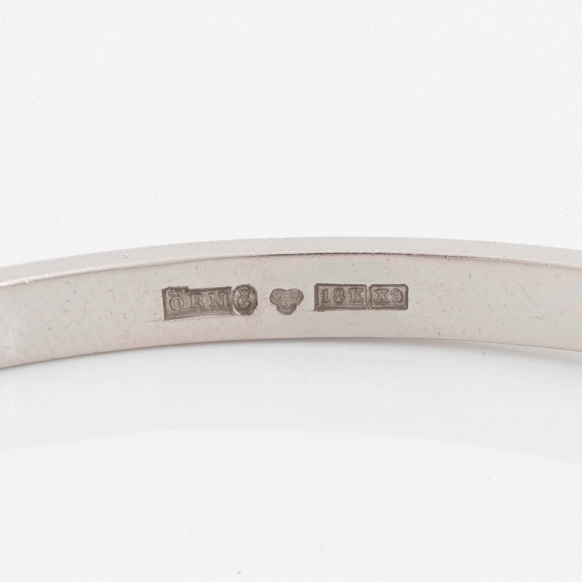 Armband 18K vitguld med runda briljantslipade diamanter.