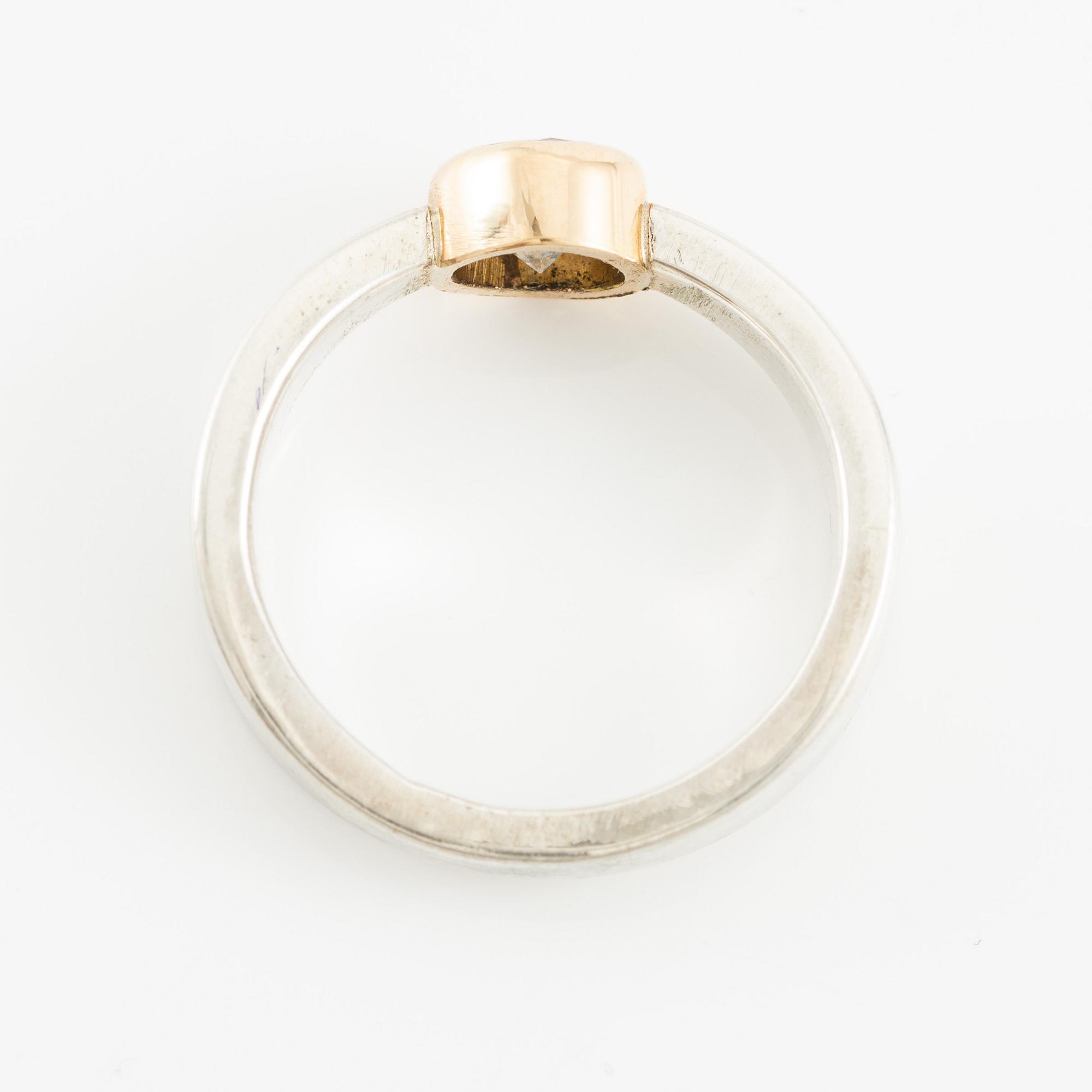 Jan-Christer Lundqvist, ring, silver med fasettslipad vit sten, Skövde.