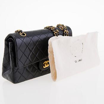 CHANEL, "Double Flap Bag", LAUKKU.