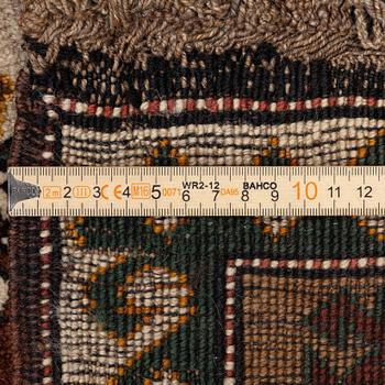 Carpet, Kazak style, approx. 270 x 165 cm.