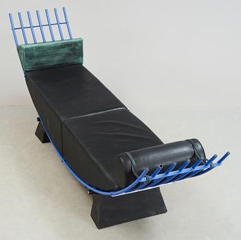 A Jonas Bohlin daybed 'Concav', Källemo ca 1985, a unique piece.