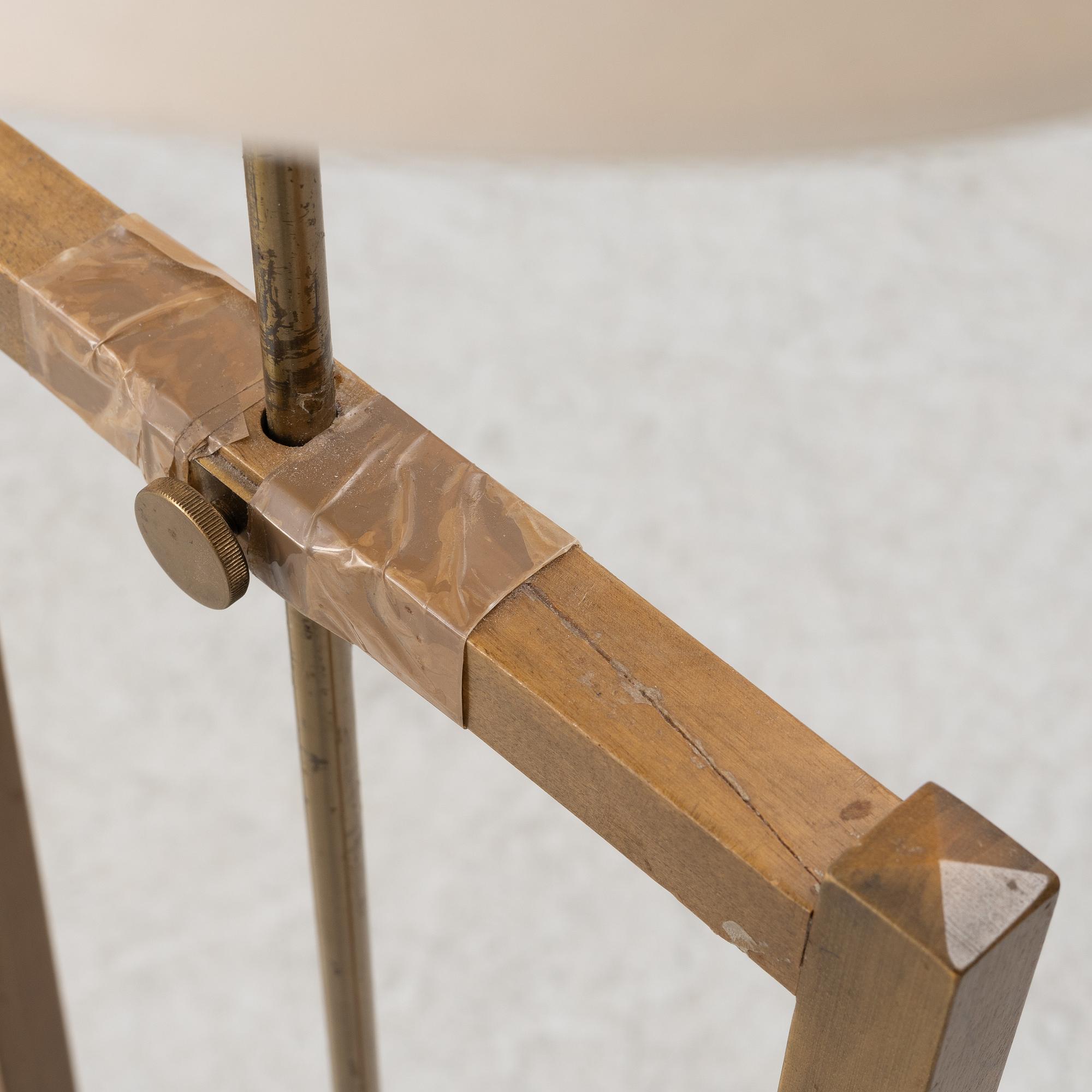 Josef Frank, golvlampa, modell 2548, "Kryckan", Firma Svenskt Tenn.