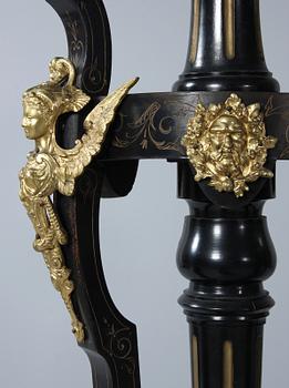 PIEDESTALER, 2 st, Louis XVI-stil, omkring sekelskiftet 1800/1900.