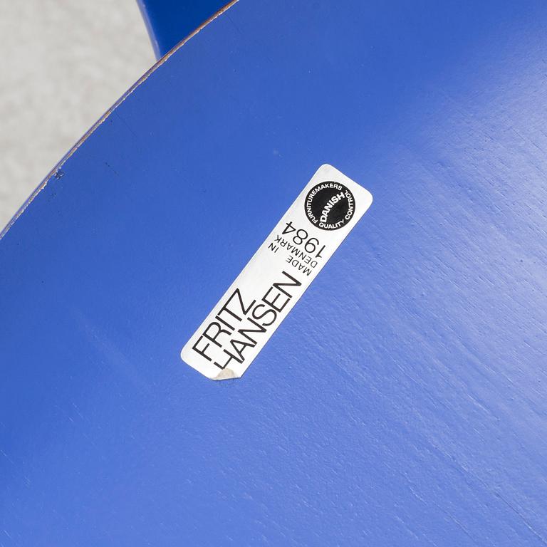 ARNE JACOBSEN, STOLAR, 6 st, "Sjuan", märkta, Fritz Hansen, Danmark, 1980-tal.