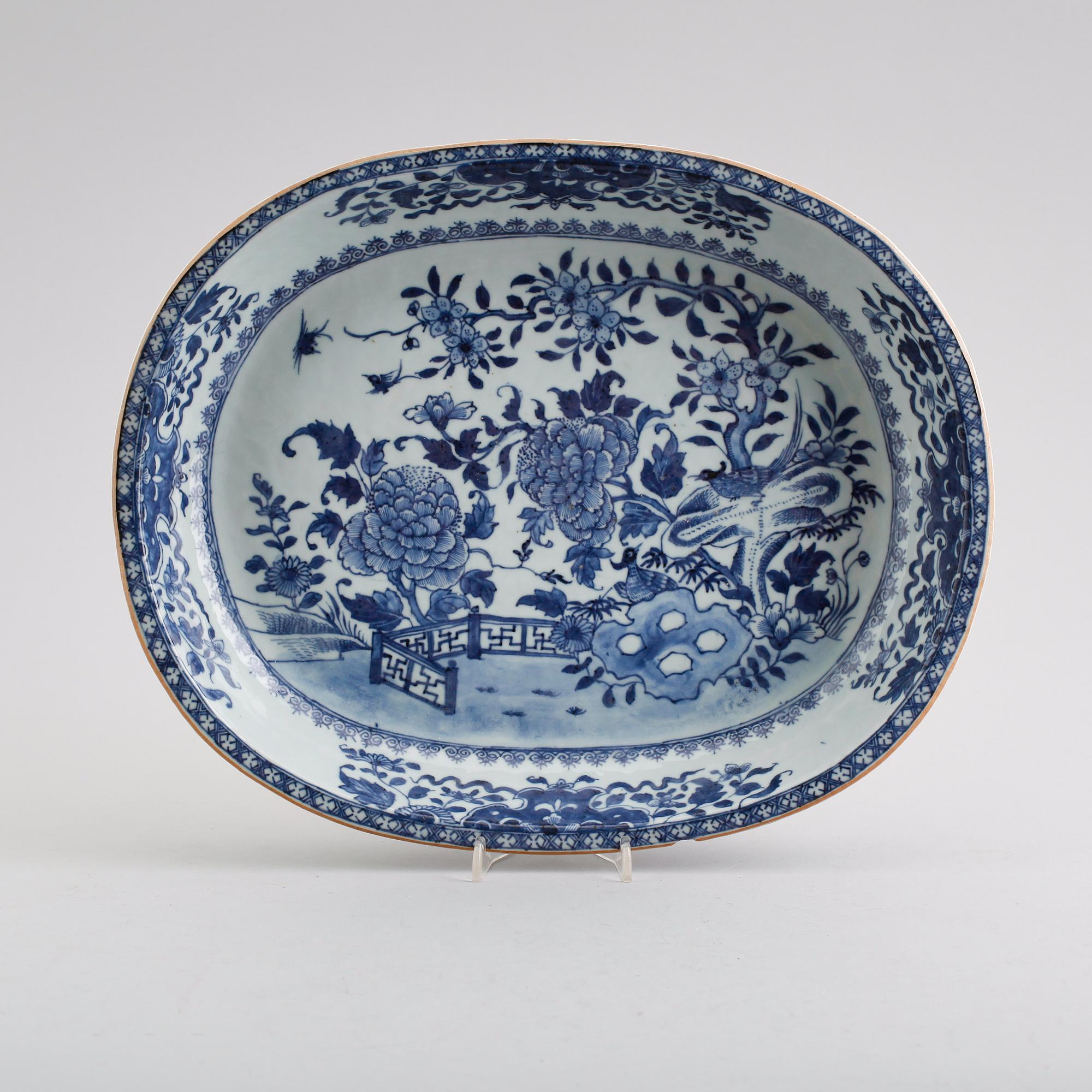 SKÅLFAT, porslin, Kina, Qianlong 1736-1795.
