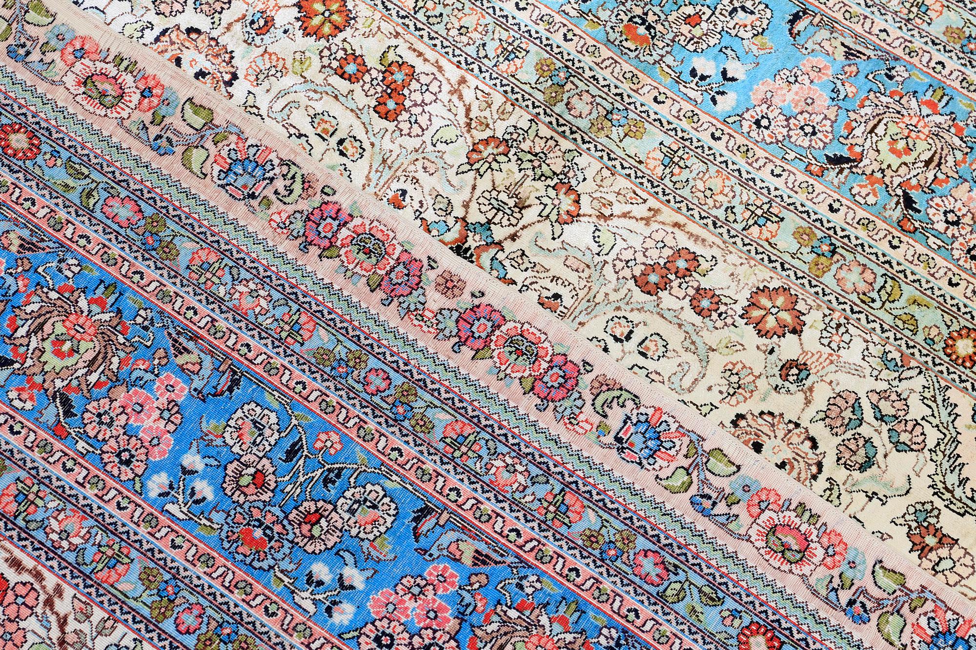 A RUG, orientalisk silke, ca 245 150 cm.