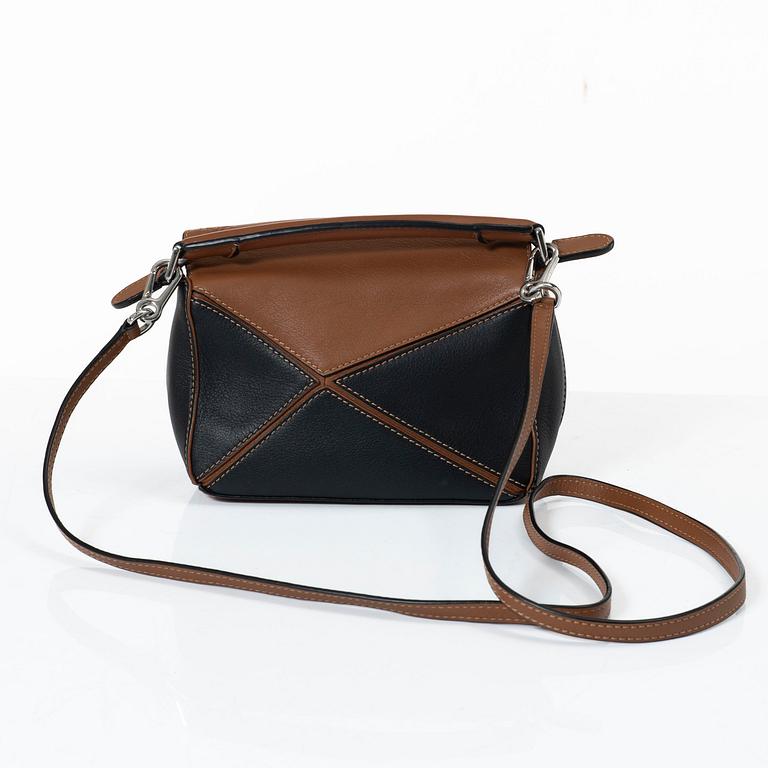 Loewe, väska, "Puzzle Mini".