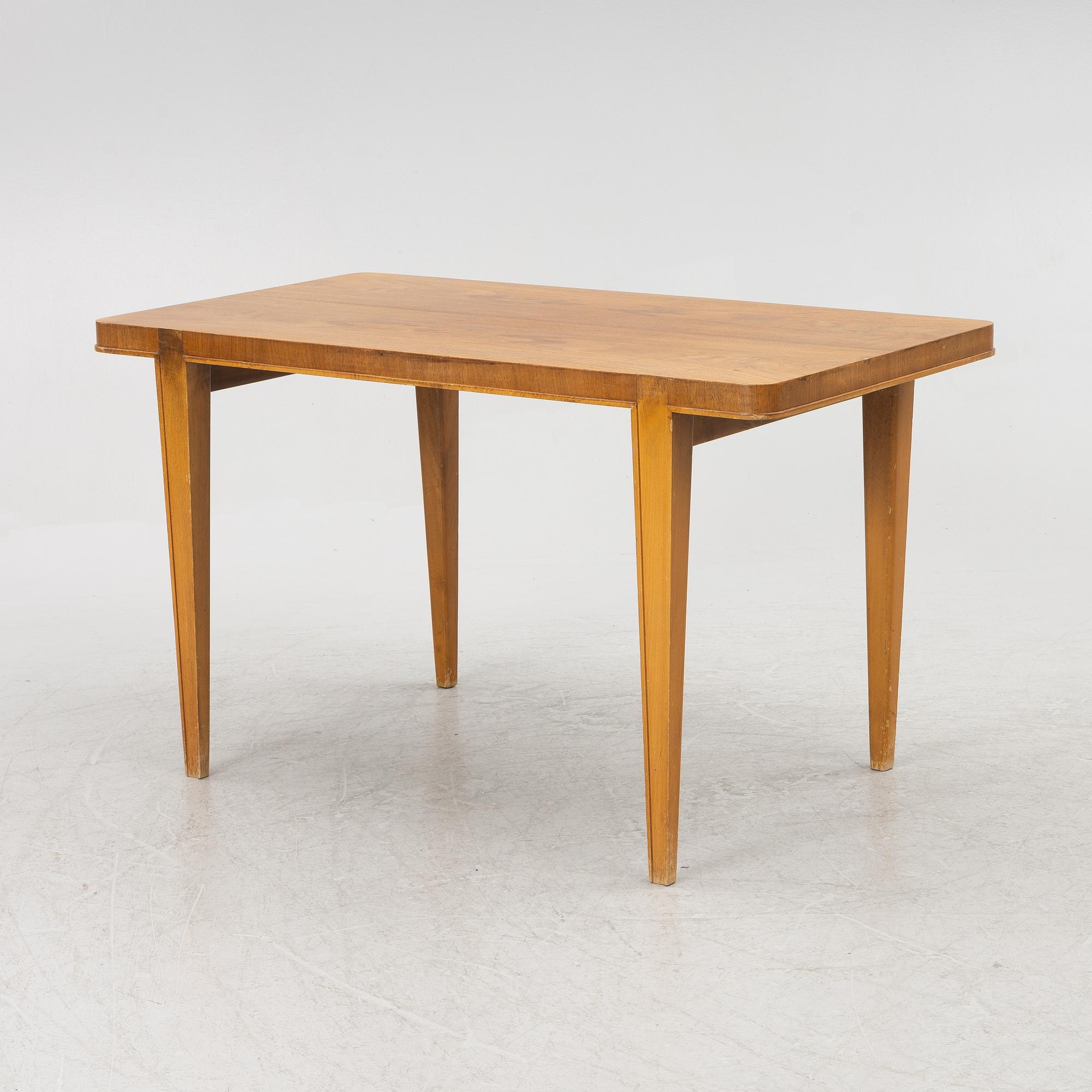 Coffee table, mid-20th century.