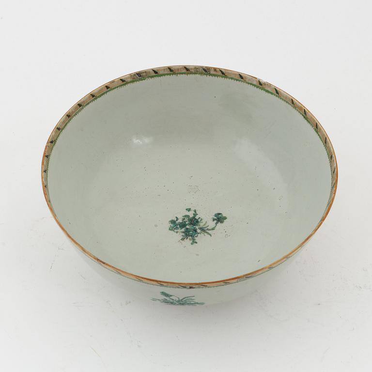 A punch bowl and dish, Qing dynasty, late 18th Century.