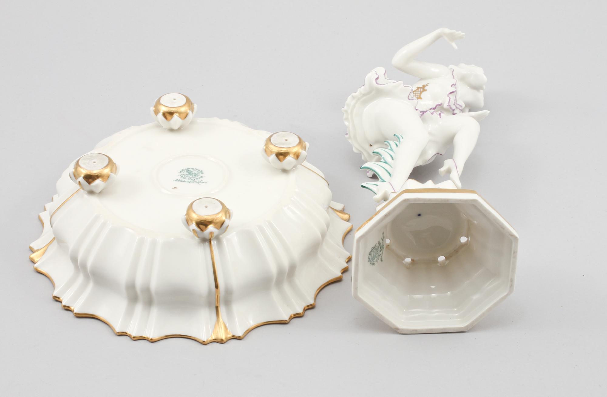 SKÅL PÅ FÖTTER med FLOWER FROG, porslin, Hutschenreuther, 1900-talets mitt.