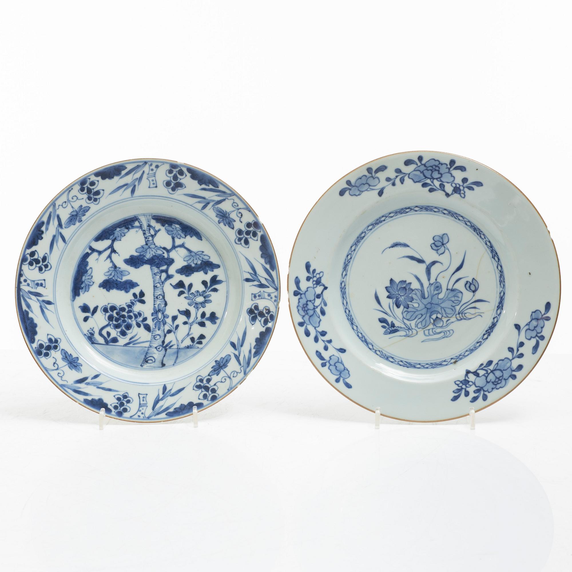 Eleven blue and white porcelain plates, China, Qing dynasty 18th century.