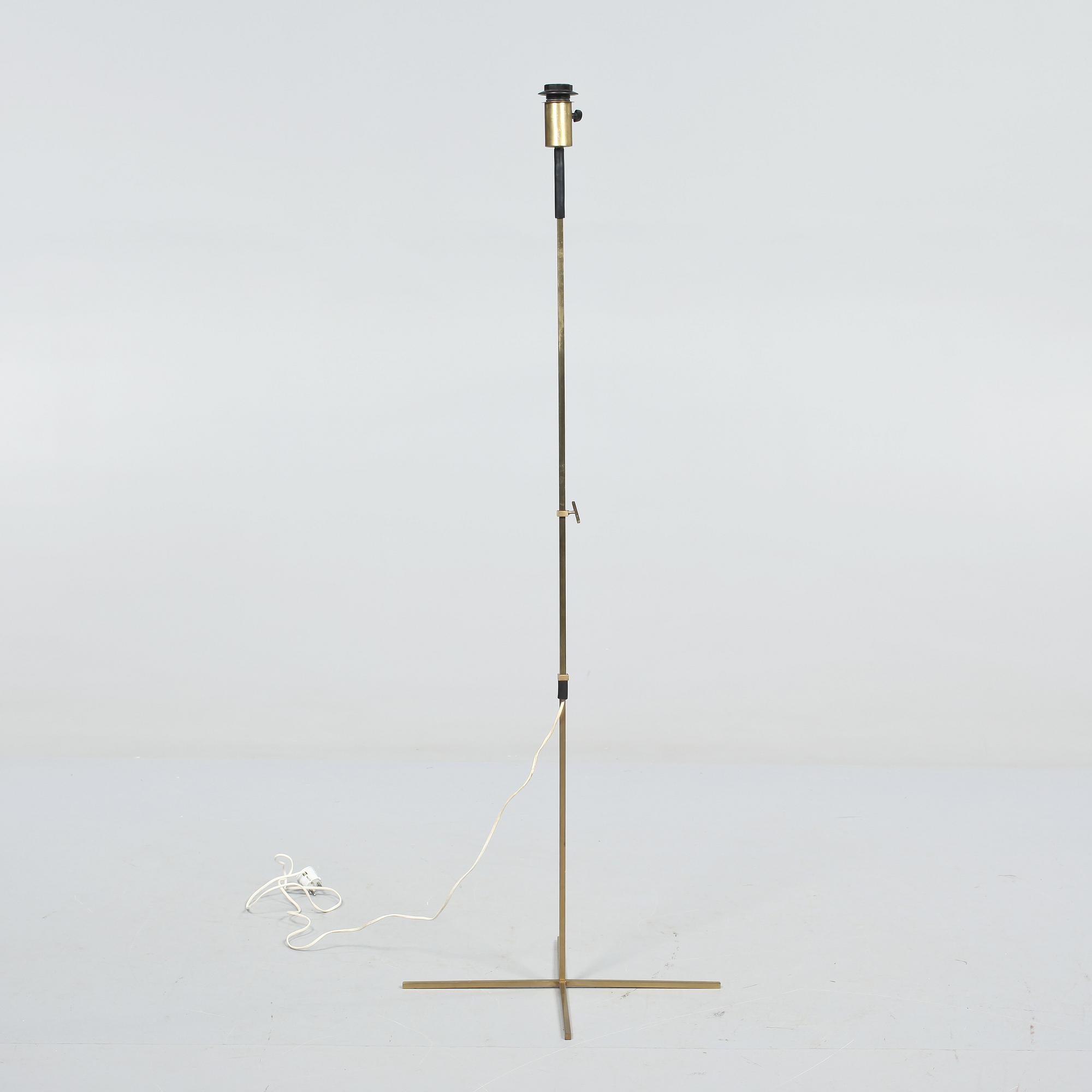 GOLVLAMPA, 1900-talets mitt.