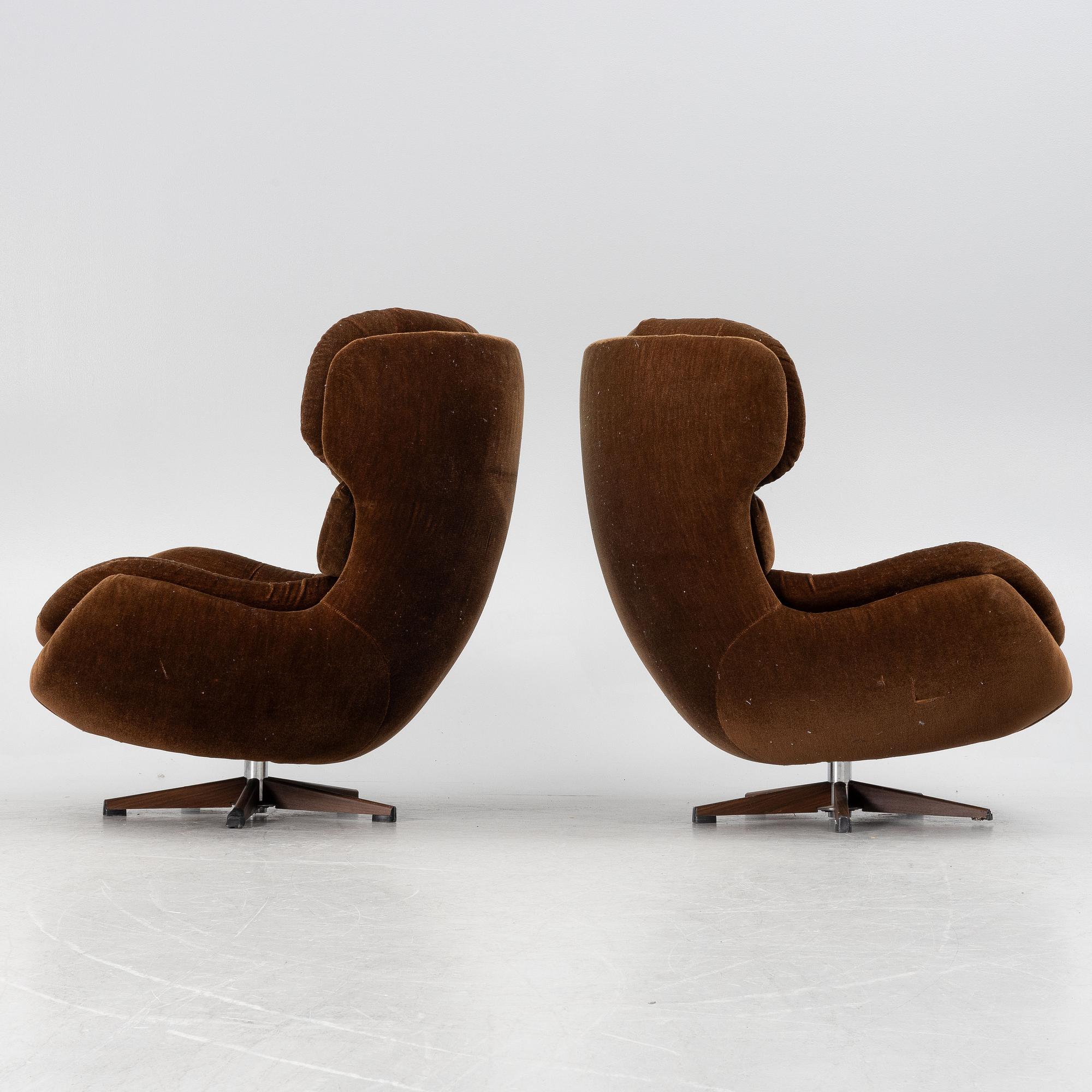 A pair of armchairs, Swedfurn, Slätte möbler, Töreboda, second half of the 20th century.