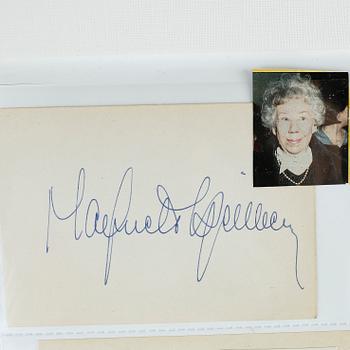 PARTI AUTOGRAFER, 5 pärmar, bla John A. Pople, Thor Heyerdahl, Elizabeth George, Isaac Stern, John Travolta.