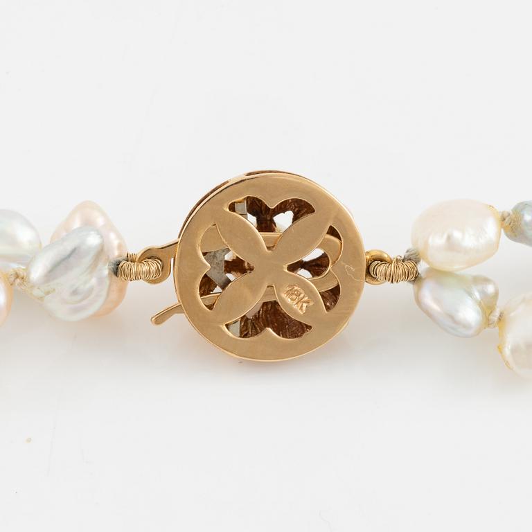 Necklace, double strand with cultured pearls, clasp 18K gold.