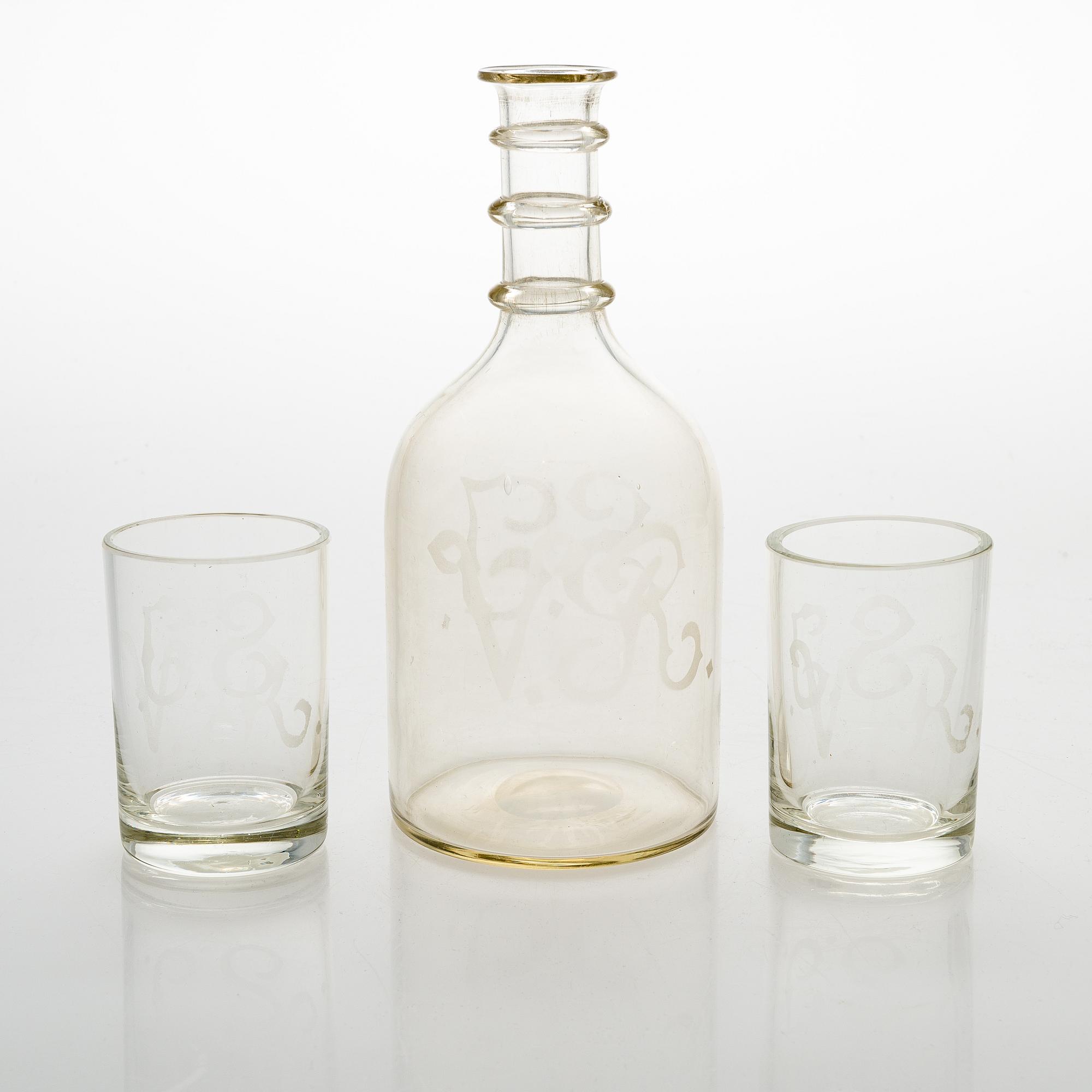 Carafe and two drinkin glasses for The Finnish State Railways 1920-1960.