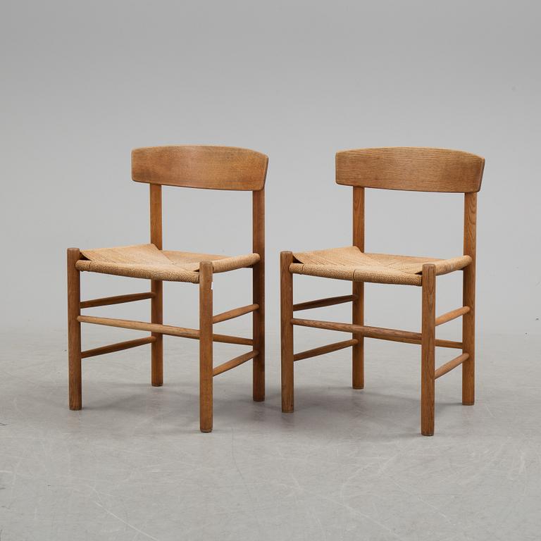 BØRGE MOGENSEN, a pair of "J39" oak chairs.