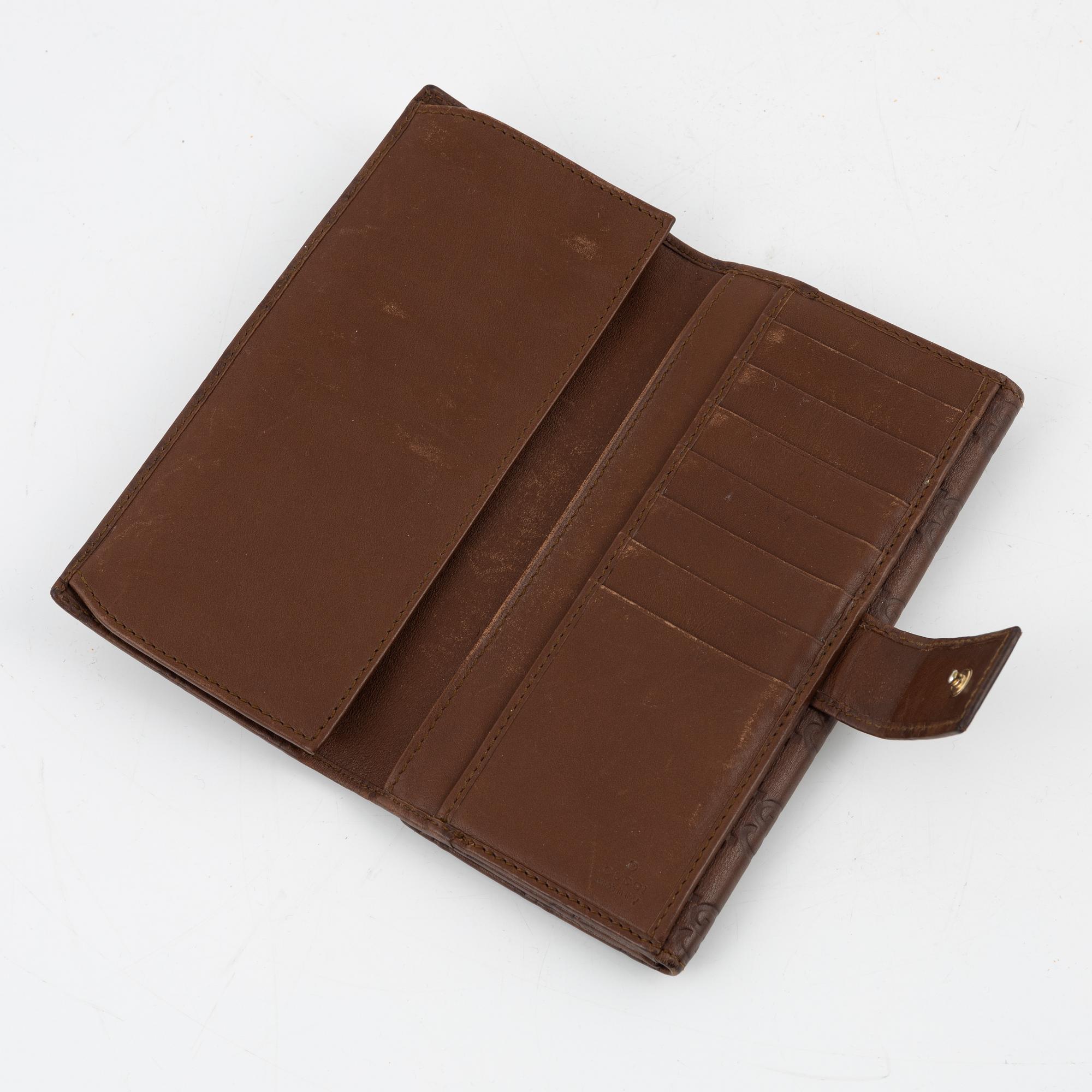 Gucci, leather wallet.