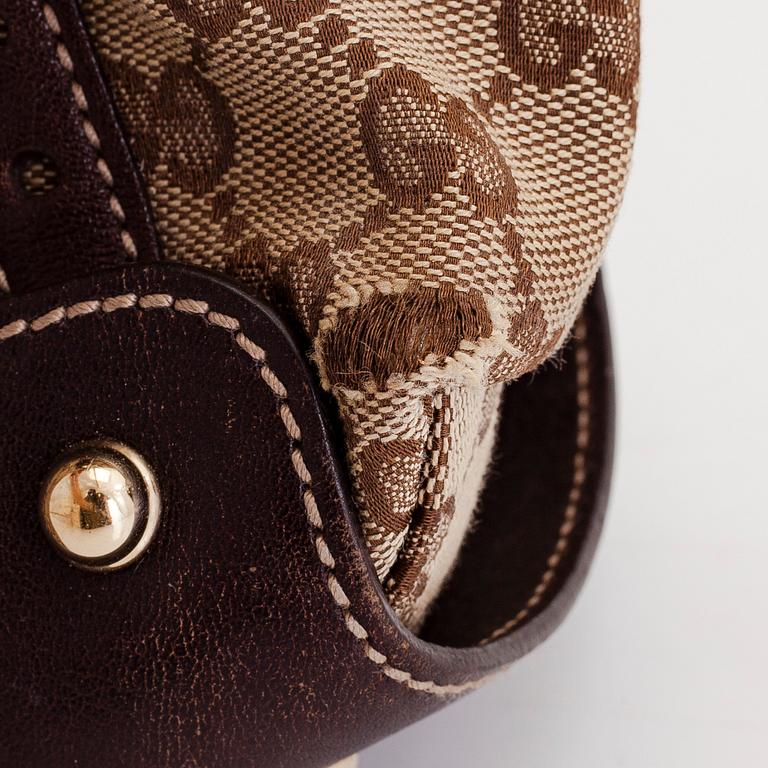 Gucci, "Pelham" laukku.
