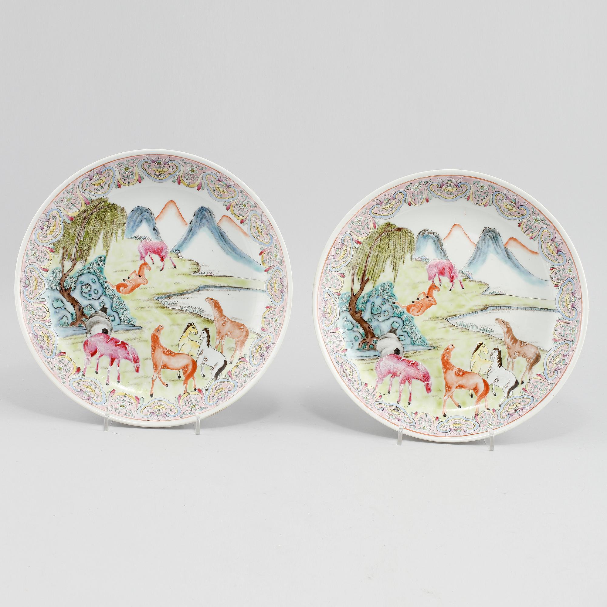 SKÅLFAT, ett par, porslin Kina, 1900-tal.