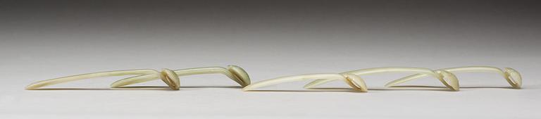 HÅRNÅLAR/RUYISTAVAR, fem stycken, nefrit. Qing dynastin.