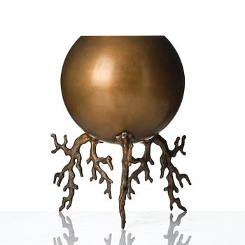 Hervé van der Straeten, "Coupe Boule", urna, patinerad brons, 2000-tal.