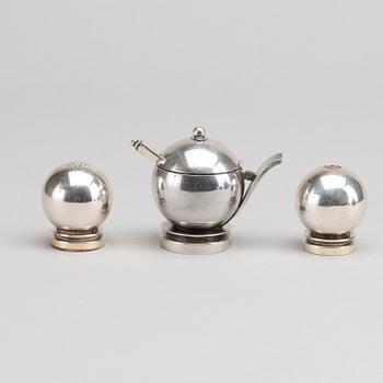 HARALD NIELSEN, "Pyramid" a 20thC sterling set of 3 pcs mustard jar and salts, marks of G Jensen.