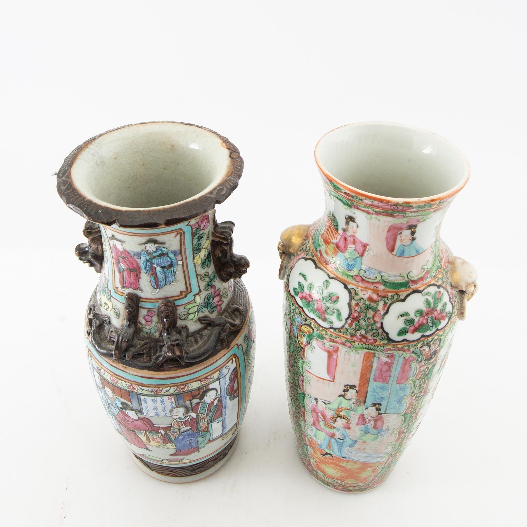 Vases 2 pcs China Canton circa 1900 porcelain.