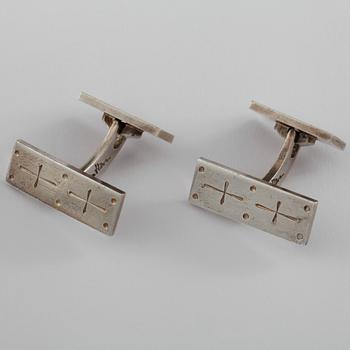 MANSCHETTKNAPPAR, ett par, sterling silver, Wiwen Nilsson, Lund 1954. Vikt ca 12g.